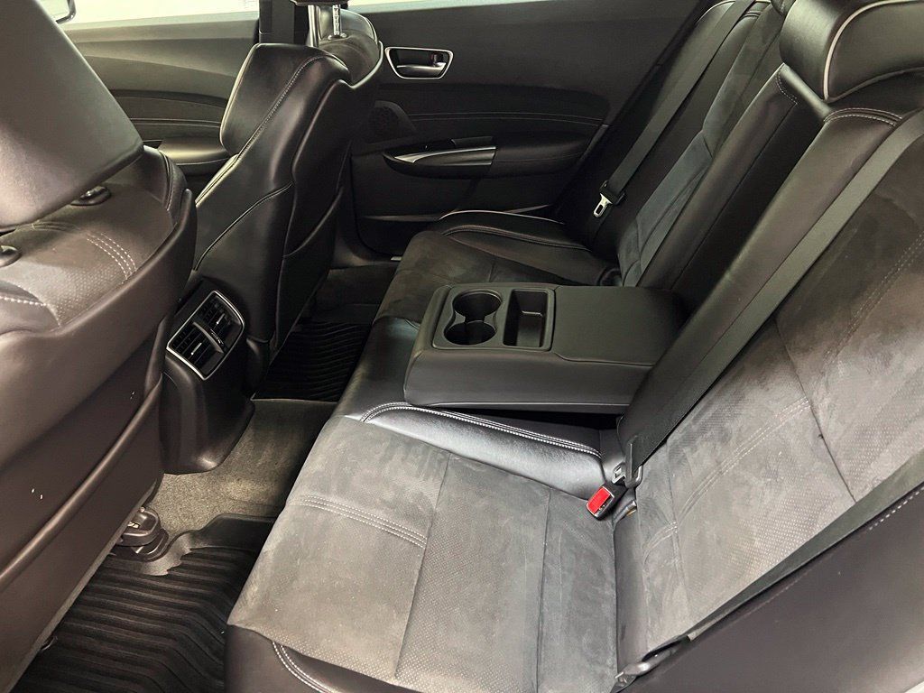 Used 2019 Acura TLX w/ Technology & A-SPEC Package FWD image 29