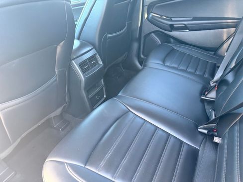 Used 2022 Ford Edge SEL AWD/4WD image 14
