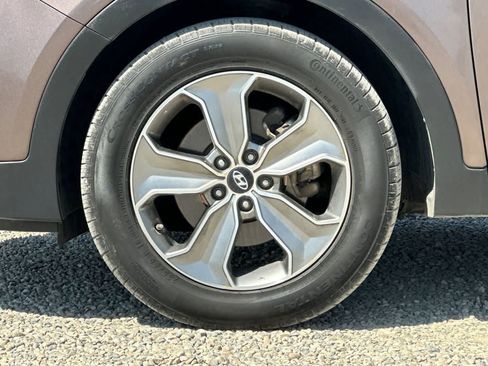 Used 2014 Hyundai Santa Fe GLS FWD image 35
