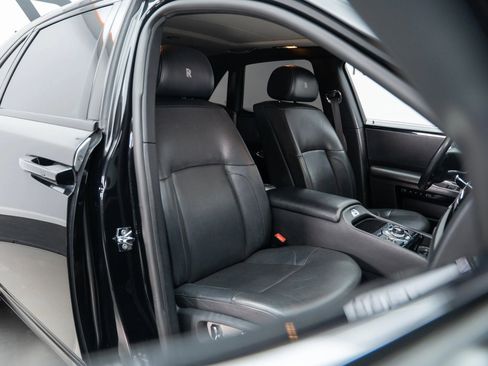 Used 2013 Rolls-Royce Ghost image 24