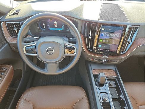 Certified 2023 Volvo XC60 B5 Plus w/ Protection Package Premier image 19