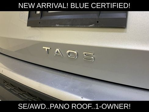 Used 2022 Volkswagen Taos SE w/ Panoramic Sunroof Package FWD image 18