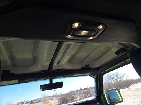 Used 2021 Jeep Wrangler Unlimited Rubicon image 9