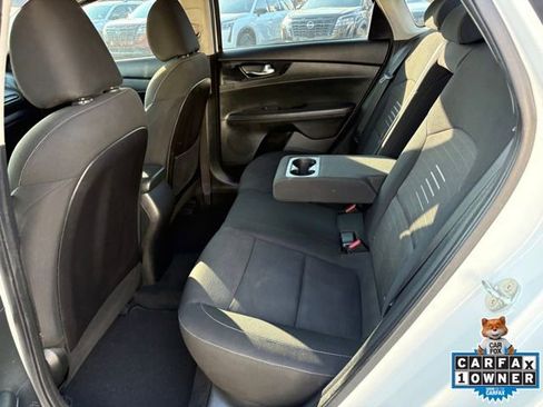 Used 2019 Kia Forte S image 21