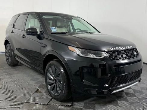 Certified 2025 Land Rover Discovery Sport S image 7