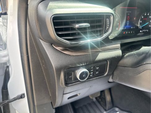 Used 2021 Ford Explorer Limited w/ Equipment Group 301A RWD image 23