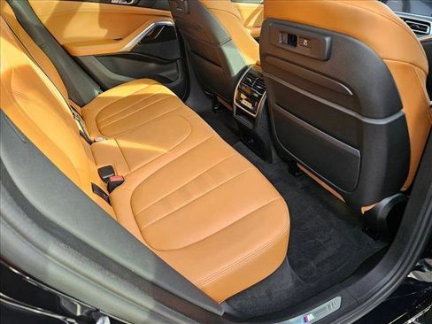 Used 2022 BMW X6 xDrive40i w/ Executive Package image 20