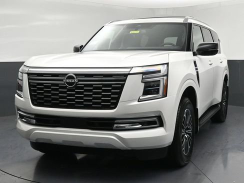New 2026 Nissan Armada SL w/ Captain's Chari Seat Package AWD/4WD image 3