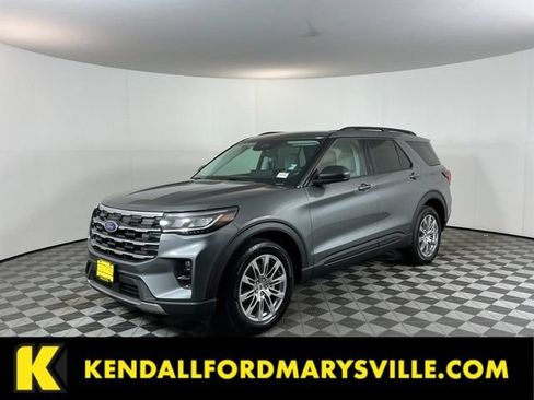 Used 2026 Ford Explorer Active w/ Active Comfort Package AWD/4WD image 1