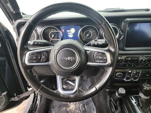 Used 2021 Jeep Wrangler Unlimited Sahara AWD/4WD image 12