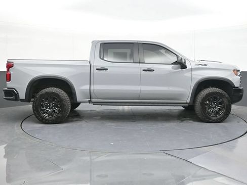 Used 2024 Chevrolet Silverado 1500 ZR2 w/ Technology Package AWD/4WD image 17