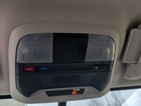 Used 2022 Subaru Crosstrek 2.0i Premium image 22