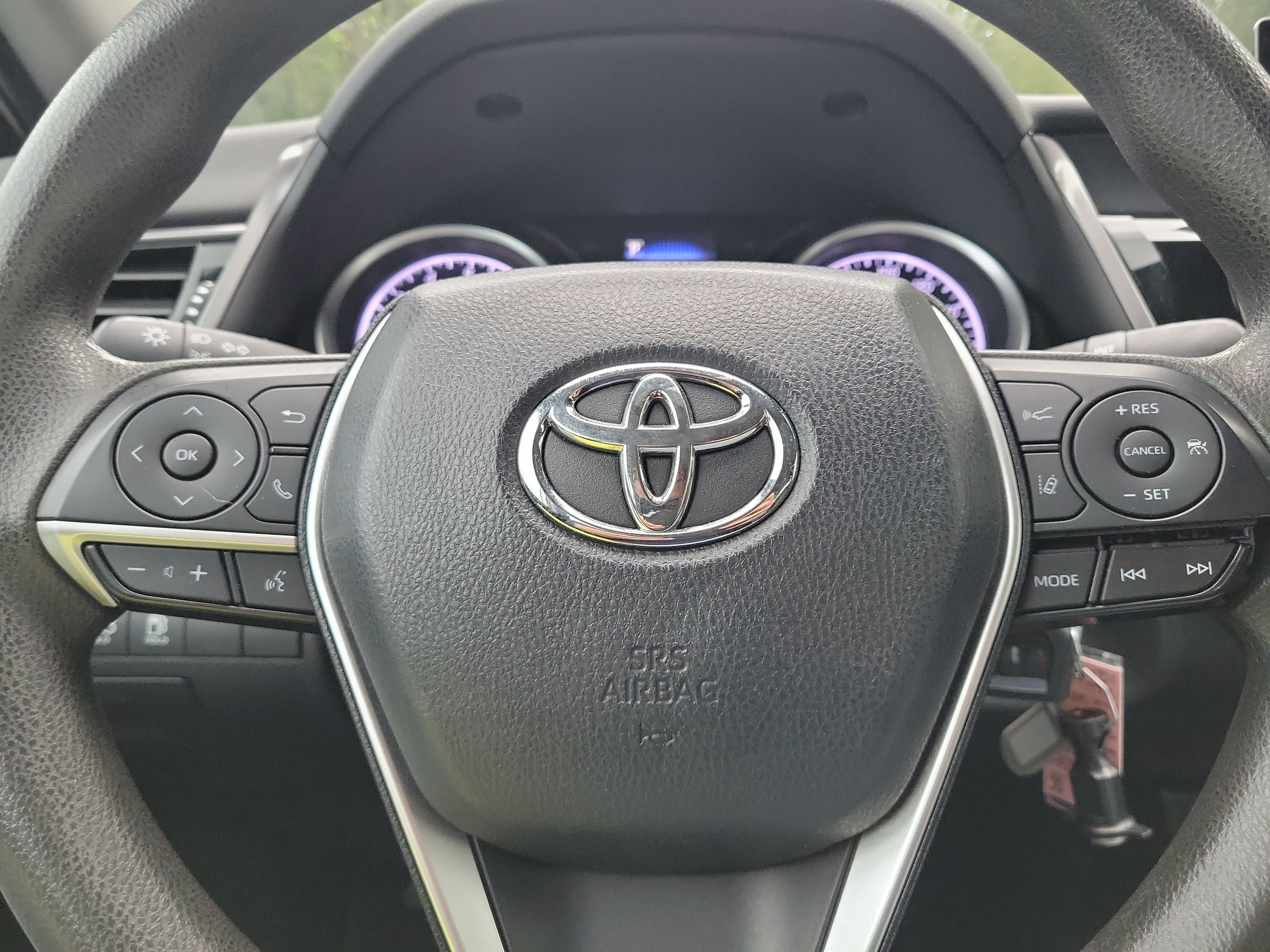 Used 2021 Toyota Camry LE FWD image 28