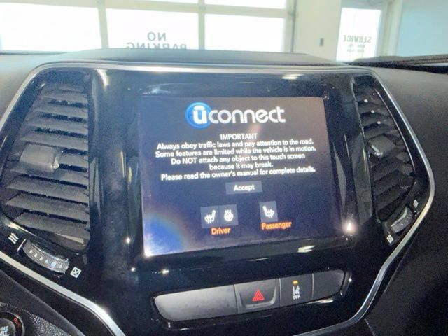 Used 2022 Jeep Cherokee Limited AWD/4WD image 24