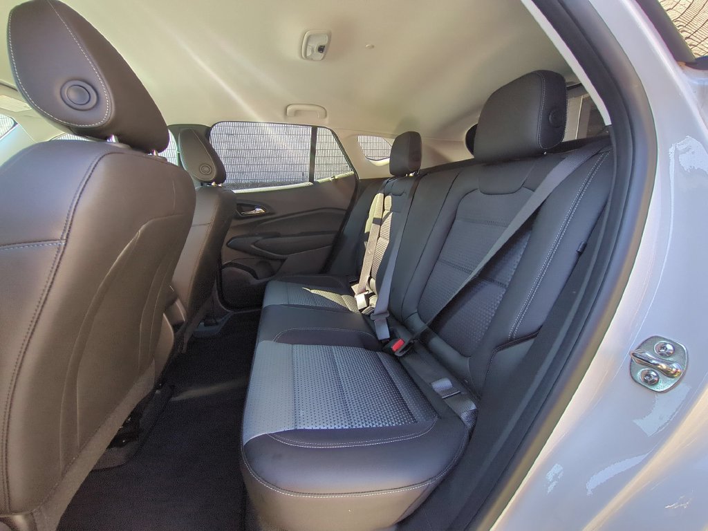 Used 2026 Chevrolet Trax LT FWD image 24