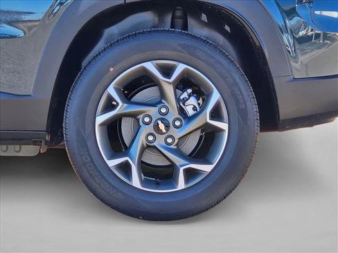 New 2026 Chevrolet Trax LT w/ Driver Confidence Package image 10