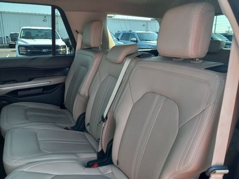 Used 2024 Ford Expedition Limited AWD/4WD image 15