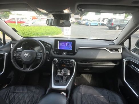 Used 2023 Toyota RAV4 XLE w/ Convenience Package AWD/4WD image 10