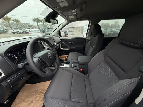 New 2026 Nissan Frontier SV image 11