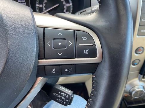 Used 2021 Lexus GX 460 Premium w/ Premium Package image 25