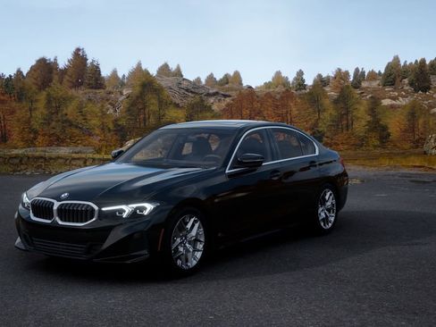 Used 2025 BMW 330i Sedan w/ Convenience Package image 29