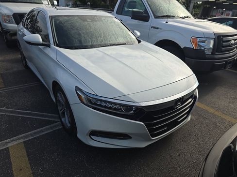 Used 2019 Honda Accord EX-L image 4