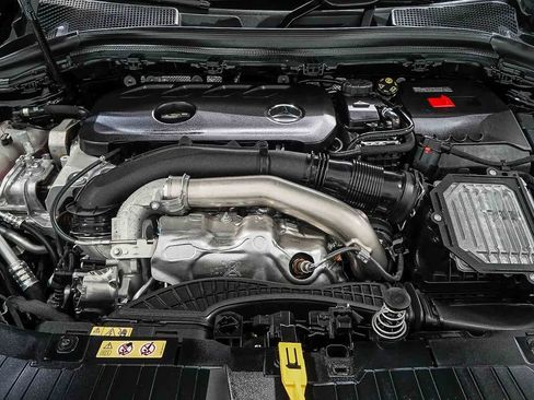 Used 2025 Mercedes-Benz GLA 250 image 29