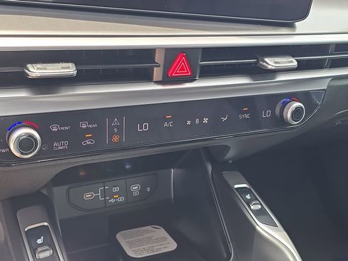New 2026 Kia Sorento EX FWD image 26