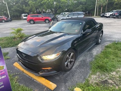 Used 2015 Ford Mustang Convertible w/ Equipment Group 051A RWD image 2