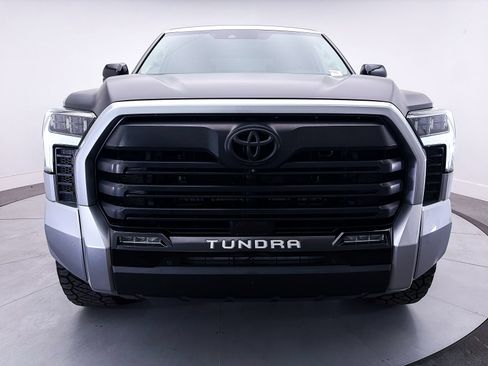 Used 2024 Toyota Tundra Limited AWD/4WD image 12