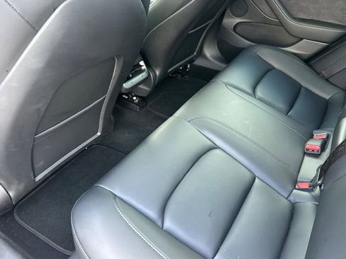 Used 2023 Tesla Model 3 Standard Range image 11