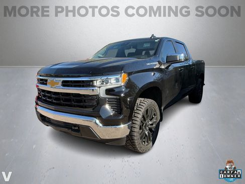 Used 2024 Chevrolet Silverado 1500 LT w/ Leather Package image 2