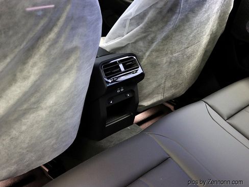 Used 2026 BMW 540i xDrive image 18