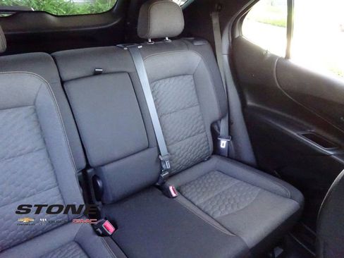 Used 2021 Chevrolet Equinox LT image 17