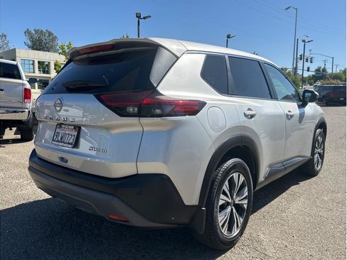 Used 2023 Nissan Rogue SV AWD/4WD image 8