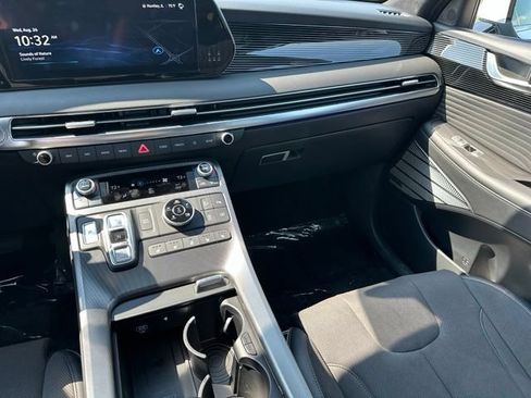 Used 2025 Hyundai Palisade Calligraphy AWD/4WD image 19
