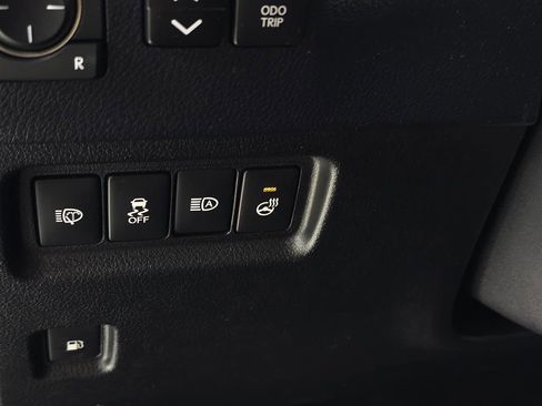 Certified 2022 Lexus GX 460 Luxury w/ Sport Design Package image 21