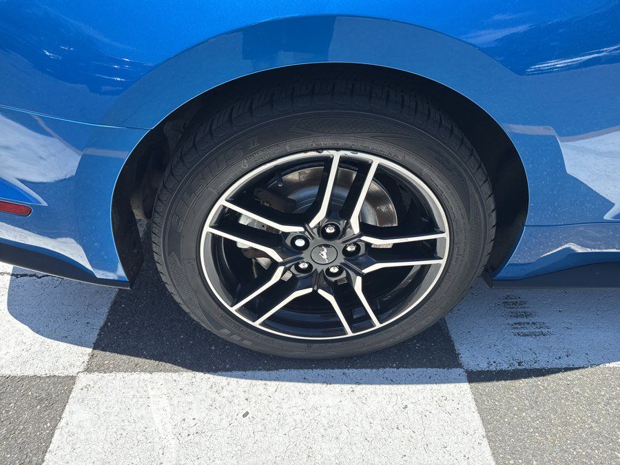 Used 2020 Ford Mustang GT w/ Equipment Group 301A RWD image 11