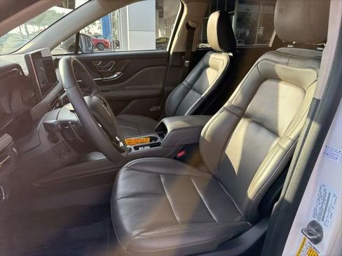 Used 2023 Lincoln Corsair FWD w/ Equipment Group 101A image 7