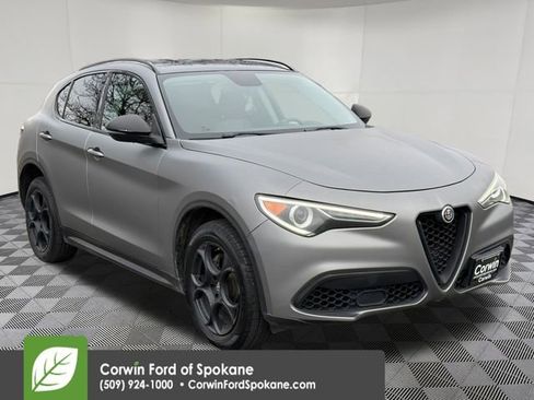 Used 2018 Alfa Romeo Stelvio AWD image 1