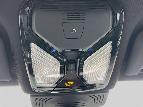 Used 2019 BMW X4 M40i w/ Executive Package image 32