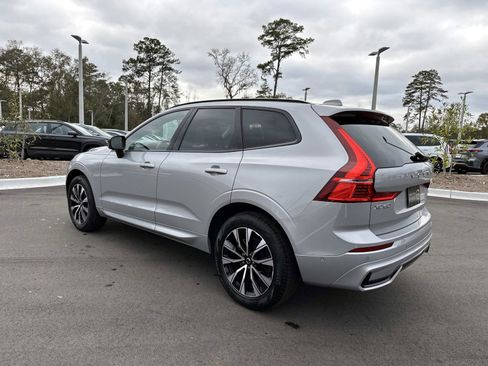 Certified 2025 Volvo XC60 B5 Plus image 3