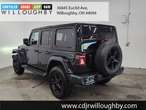 Used 2021 Jeep Wrangler Unlimited Sahara image 6