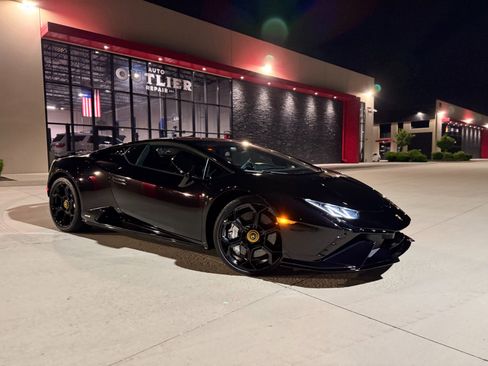Used 2024 Lamborghini Huracan Tecnica RWD image 24