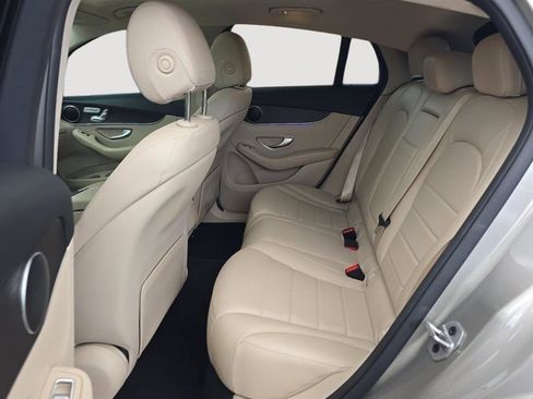 Used 2022 Mercedes-Benz GLC 300 4MATIC Coupe image 5