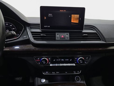Used 2019 Audi Q5 Premium Plus w/ Premium Plus Package AWD/4WD image 21