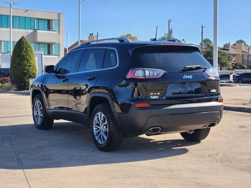 Used 2021 Jeep Cherokee Latitude Lux w/ Sun & Sound Group image 3