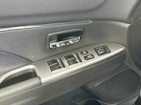 Used 2024 Mitsubishi Outlander Sport SE AWD/4WD image 23