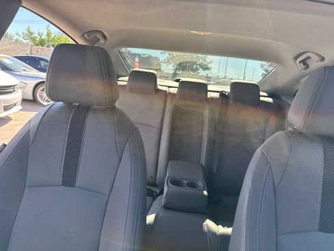 Used 2021 Honda Civic EX-L image 17