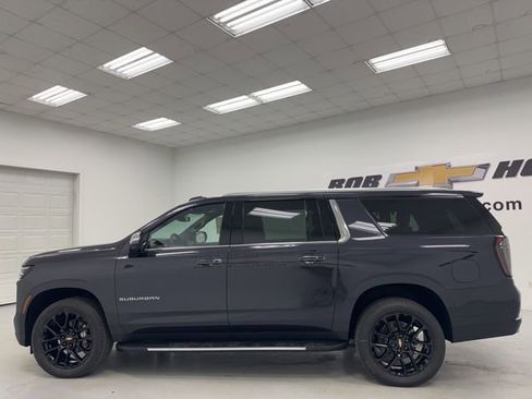 New 2026 Chevrolet Suburban Premier AWD/4WD image 8